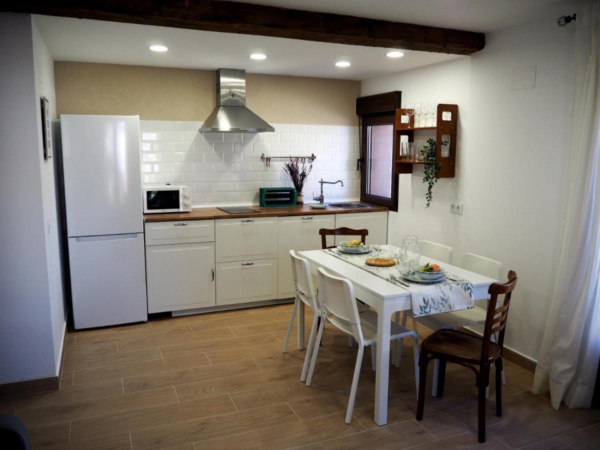 La Casa De Los Abuelos Valentin Pinilla del Valle Экстерьер фото