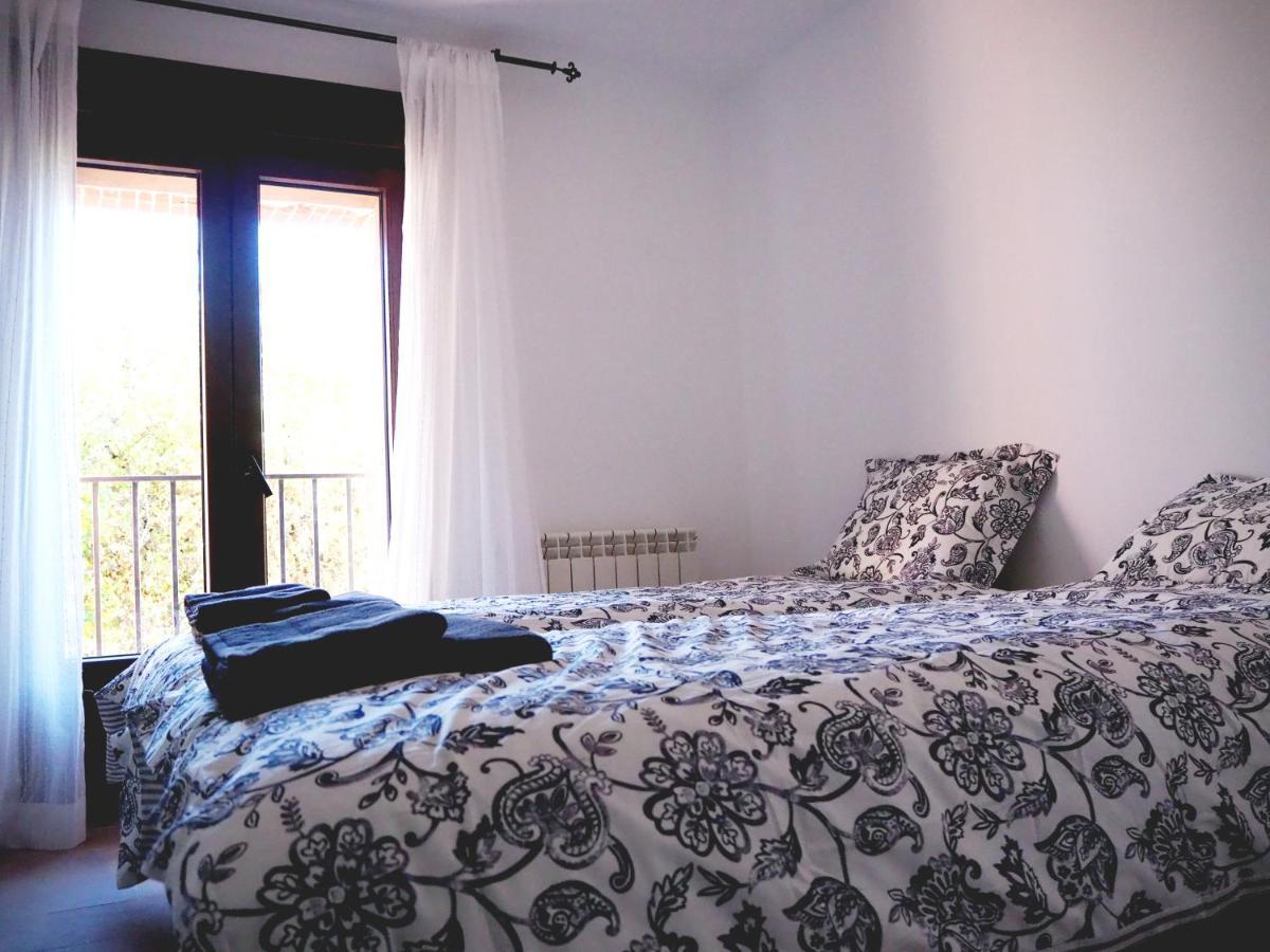 La Casa De Los Abuelos Valentin Pinilla del Valle Экстерьер фото